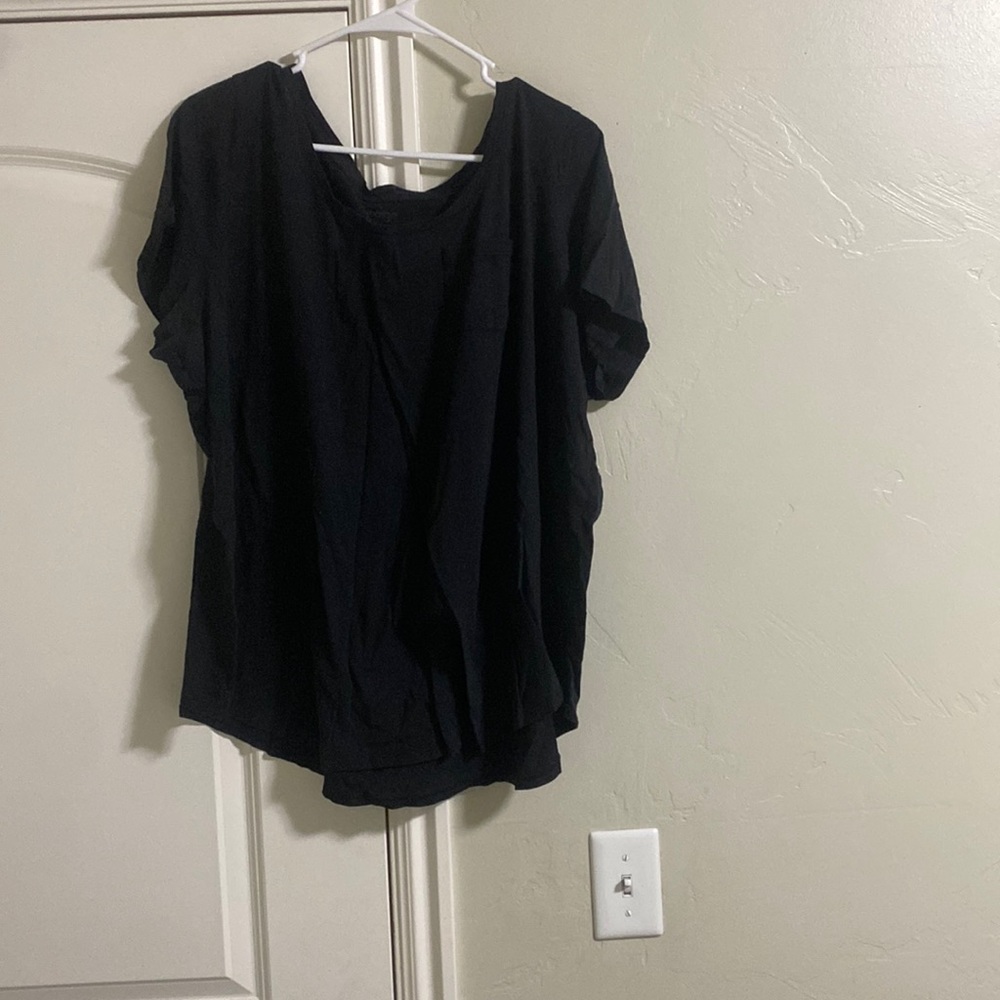Loose Fitted Black Top